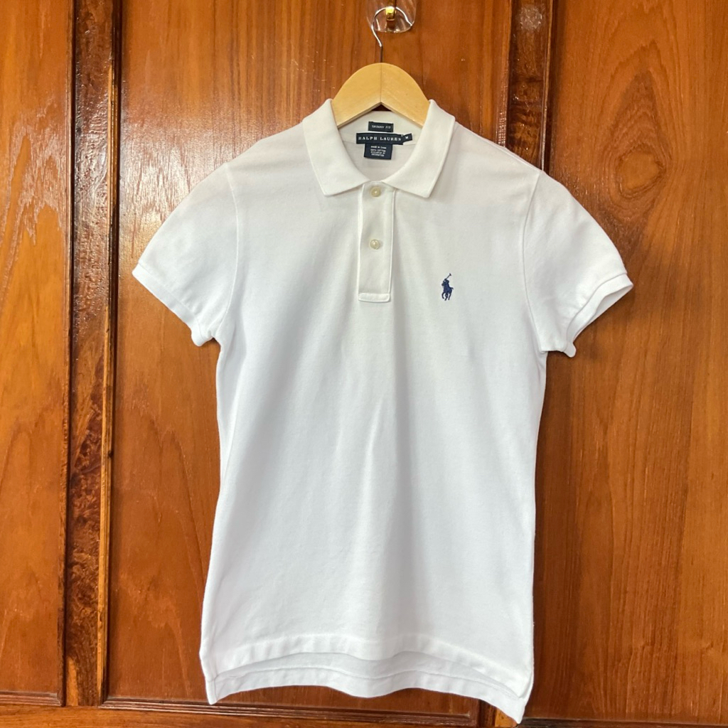 พร้อมส่ง❗️เสื้อคอปกสีขาวPOLOเเท้💯%(Mอก34-35ยาว26)สภาพ94%มีภาพตอนใส่