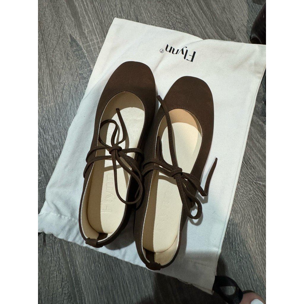 Flynn - Ballet Flats Room Service Collection Vol. 3 สีน้ำตาล ไซส์ 36 มีกล่องให้ อุปกรณ์ครบ คัทชูนุ่ม