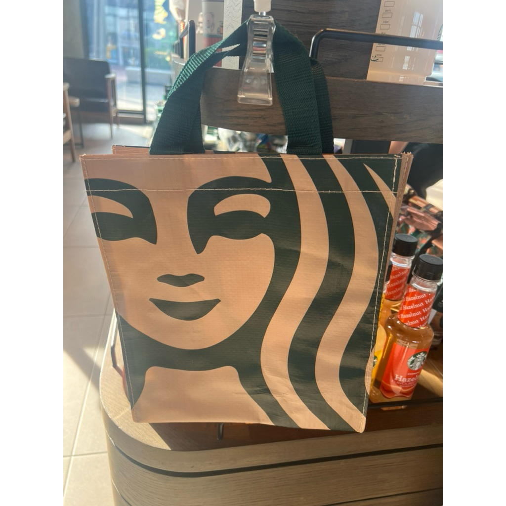 ถุงช้อปปิ้ง STARBUCKS รุ่นใหม่ล่าสุด❤️(ไม่มีถุงใสปิดผนึก)