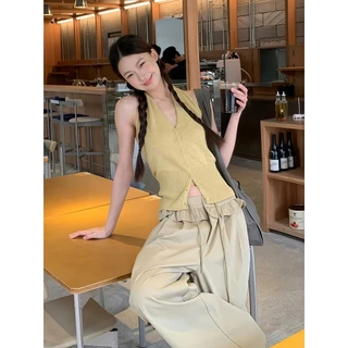 QY.shop เสื้อกั๊กถักผู้หญิงแฟชั่นกระดุมแถวเดียว คอวี ผิวเพรียว สวมใส่สบาย เนื้อผ้านุ่ม-B088
