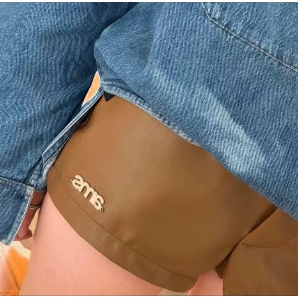 ส่งต่อ ams.commune รุ่นLow waist leather shorts🤎