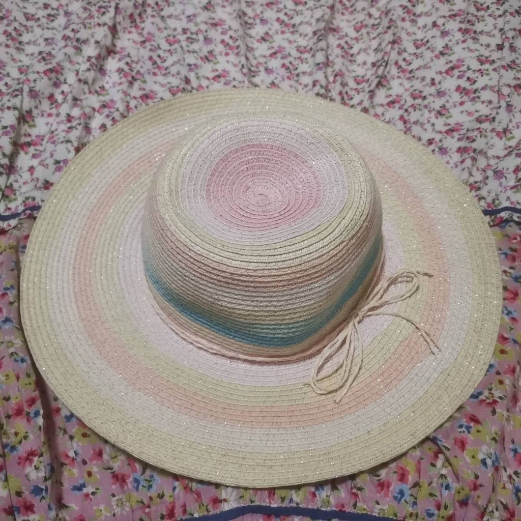 ✨🌸​ H&M หมวกสานปีกกว้าง​  กันยูวี​ป้ายไซส์​   EUR​   92/104รอบหัว​ 49​ ซม.
