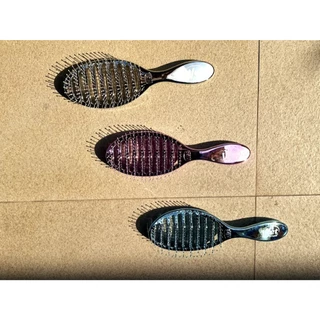 WET BRUSH แปรงหวีผม รุ่น FESTIVE มี 3 แบบ ไซส์ MINI,DETANGLER,SPEED DRY มี 3 สี เทา ม่วง ฟ้า