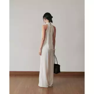 Muse satin set (save 90thb) ชุดเซ็ตคอถ่วงผ้าซาติน (ตะกร้าใหม่ กางเกงครีมมีซับใน)