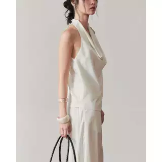 Muse Drape Top (satin) เสื้อซาตินคอถ่วง