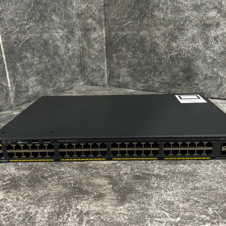 Switch Cisco Catalyst 2960X Series (WS-C2960X-48TS-L) ใช้งานปกติ