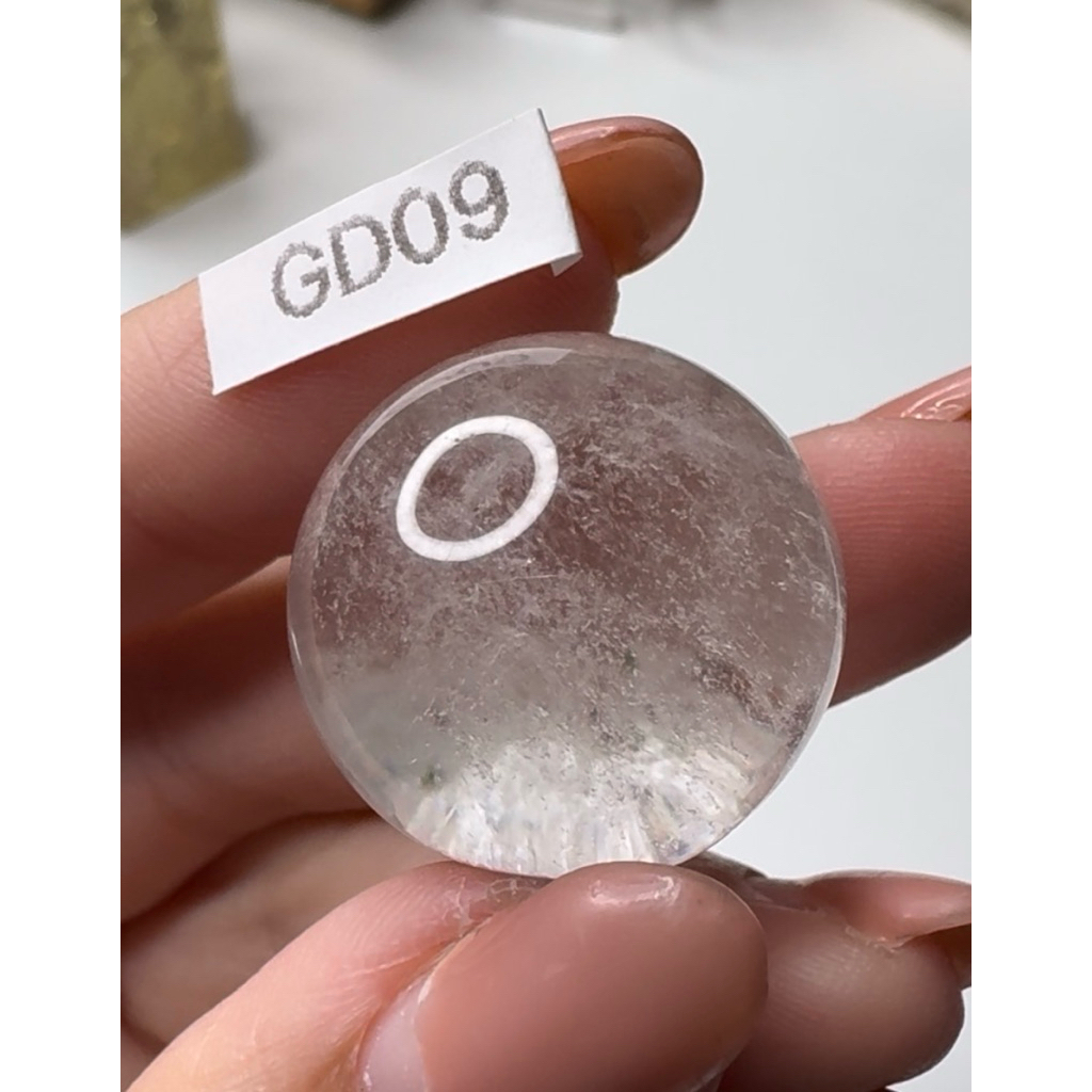 Garden Quartz Sphere(แก้วโป่งข่าม หรือ หินโลโดไลท์)​(ได้ชิ้นในโพส)​