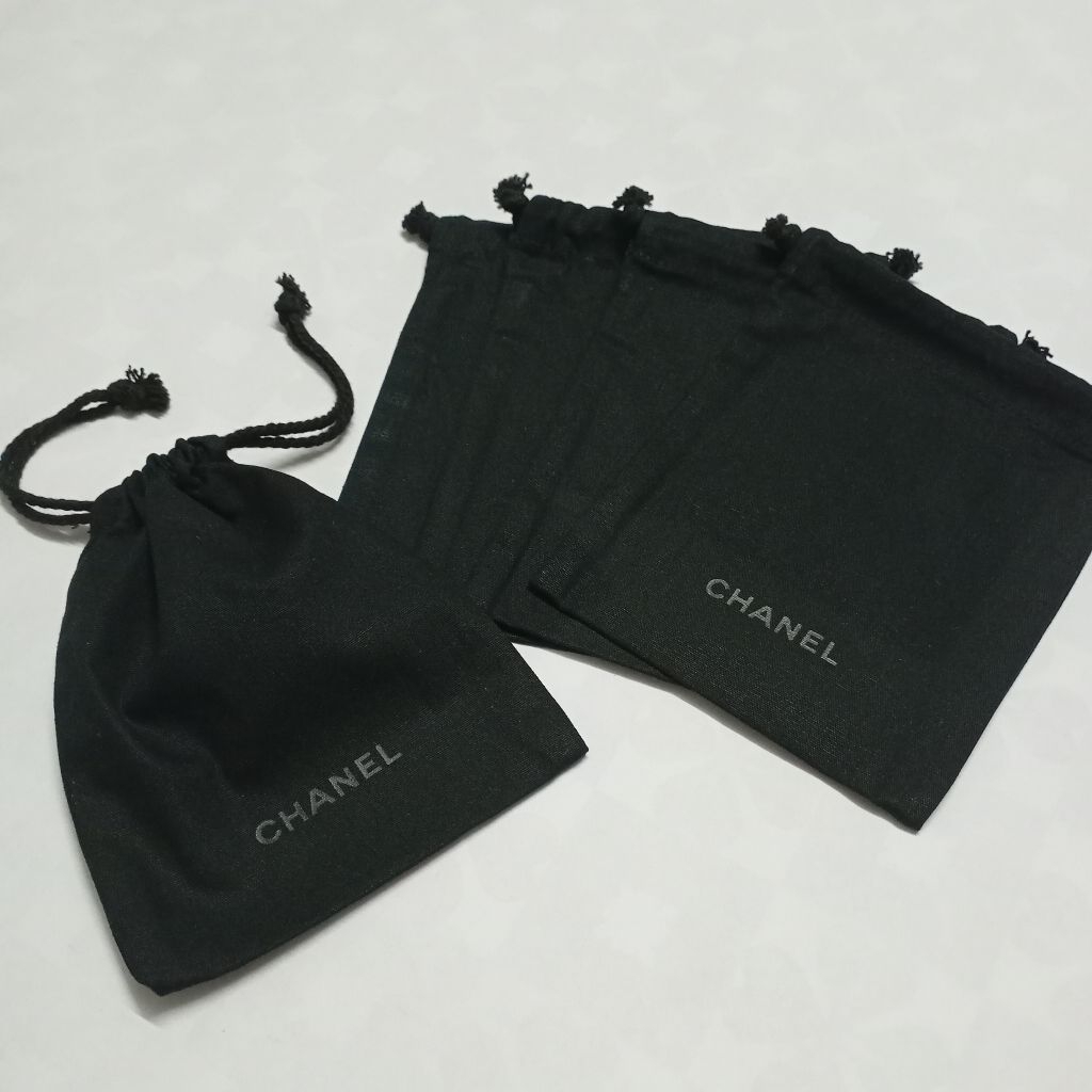 ถุงผ้า Drawstring Pouch จาก CHANEL ฝั่ง BEAUTY (ของแท้ใหม่มือ 1 พร้อมส่ง)