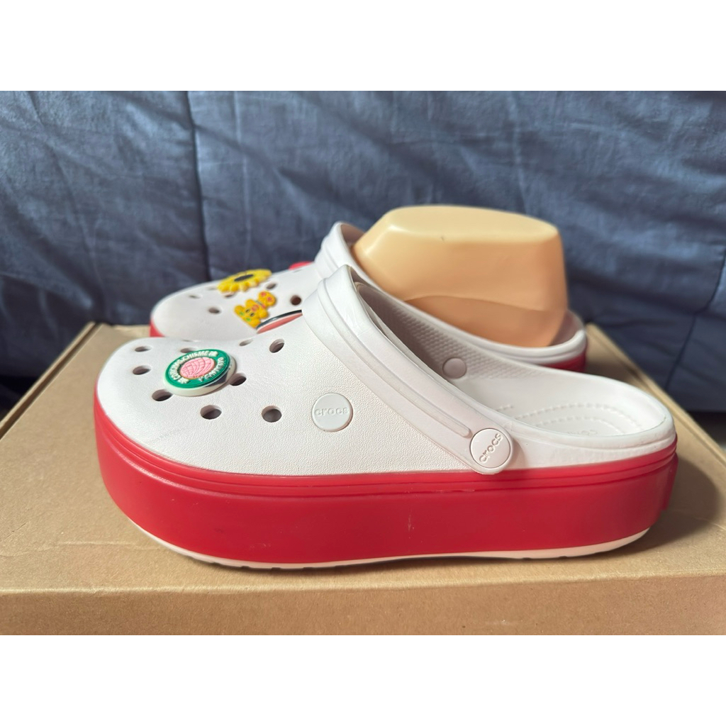 Crocs M6 W8 24cm ไซส์ 38 เสริมพื้นสูง 1.5นิ้ว