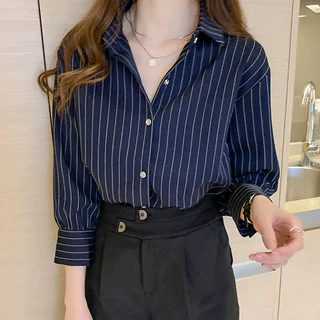 เสื้อเชิ้ตลายทางสีน้ำเงินเข้ม เวอร์ชั่นเกาหลี ทรงหลวม ใส่ทำงาน