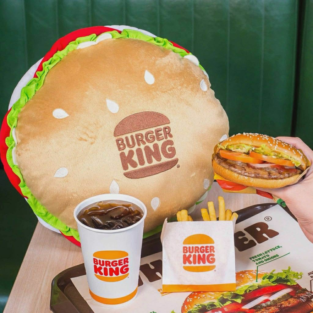(ทักลด50%) หมอนวอปเปอร์ เบอร์เกอร์ ซุกมือได้ Whopper Pillow แท้จาก BurgerKing