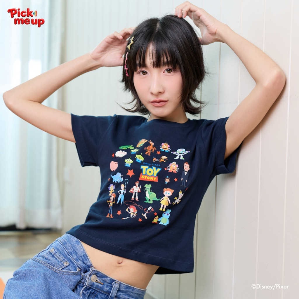 PickMeUp เสื้อทรง Baby Tee พิมพ์ลาย Toy Story in a little box  ลิขสิทธิ์ Disney