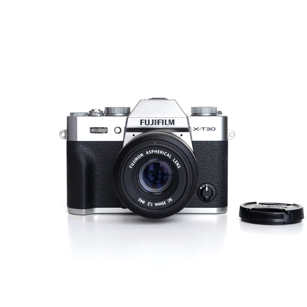 Fuji XT30 พร้อมเลนส์ XC 35mm f2 สภาพดี