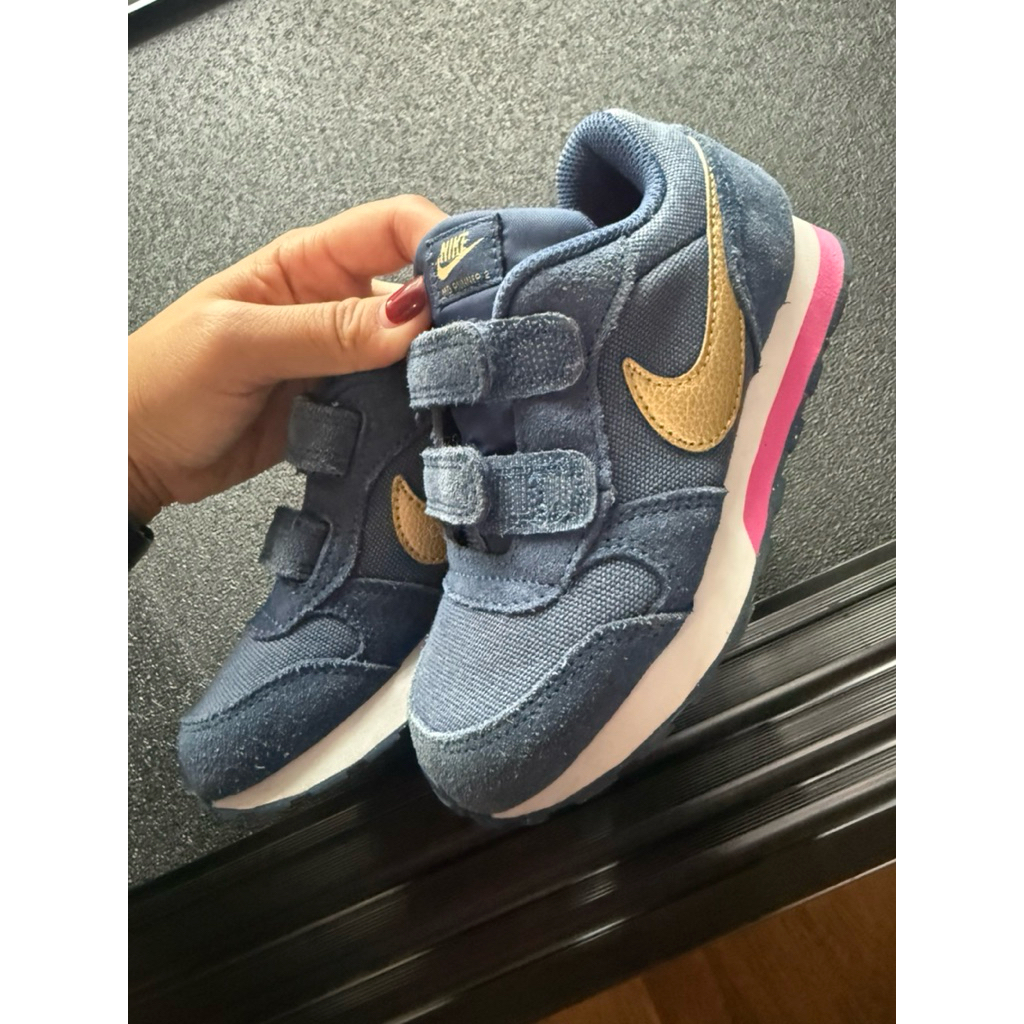 Nike รองเท้าผ้าใบเด็ก