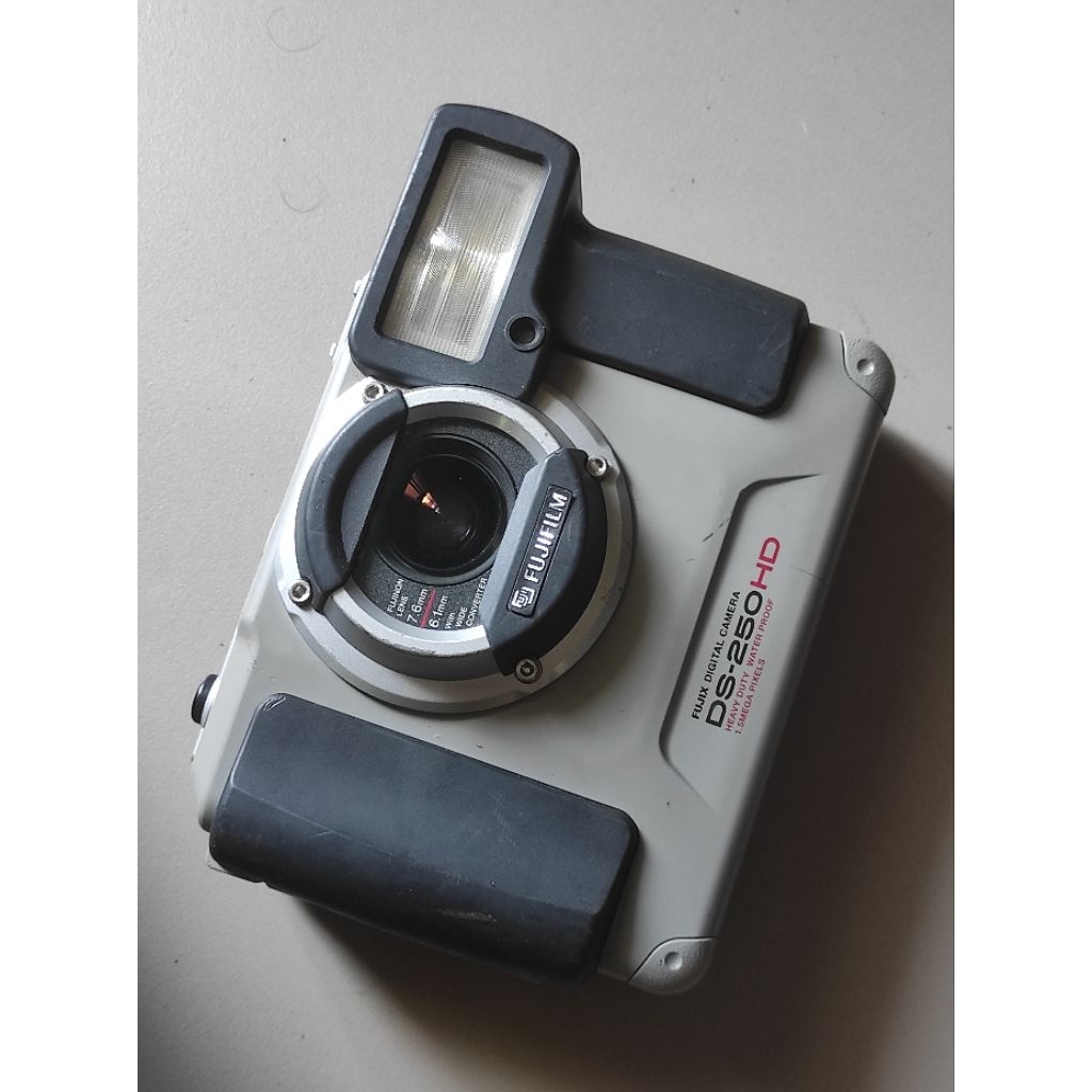 fuji ds-250hd water proof for fuji finepix 700