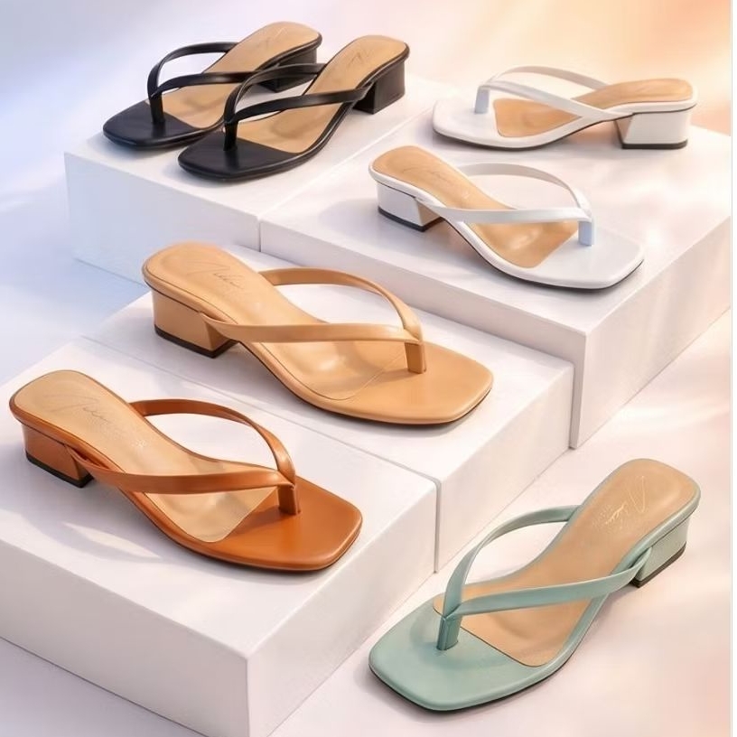 รองเท้าแฟชั่น ไซส์ 36  - 45 แบบคีบ มีหูหนีบ ไซส์ใหญ่ ส้นสูง 1.5  นิ้ว ใส่สวย มีสไตส์ รองเท้าผู้หญิง แฟชั่น หูคีบ