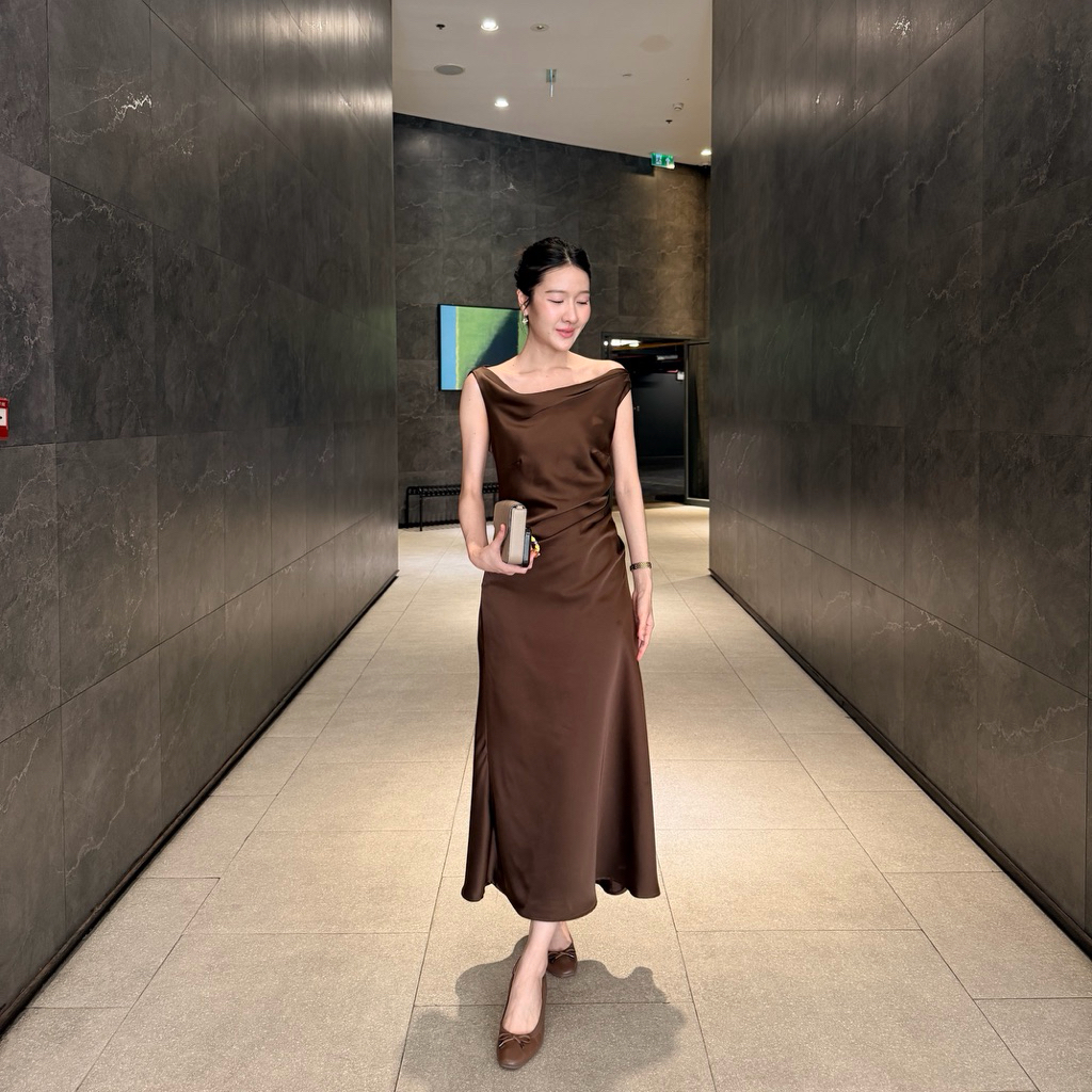 ชุดไปงาน Lady Esme Dress🥂🍾 - Miida เดรสออกงานสวย🥂เปิดไหล่แขนบังคับตกหนึ่งข้างนะคะ