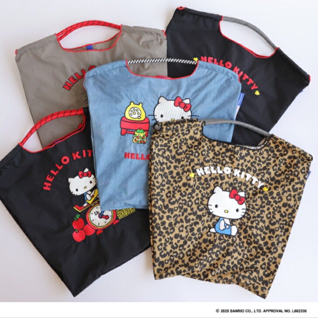 [พร้อมส่ง🇹🇭] 1:1 กระเป๋า Ball&Chain x Hello Kitty มี 2 ไซส์ให้เลือก