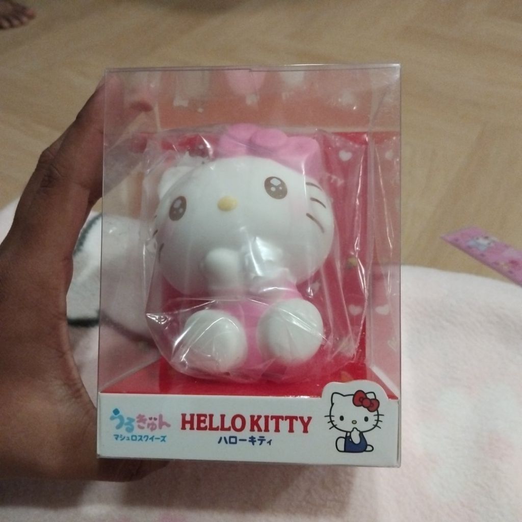 สกุชชี่ Hello Kitty จากซีรีส์ Urukyun Mashlo โดยแบรนด์ iBloom