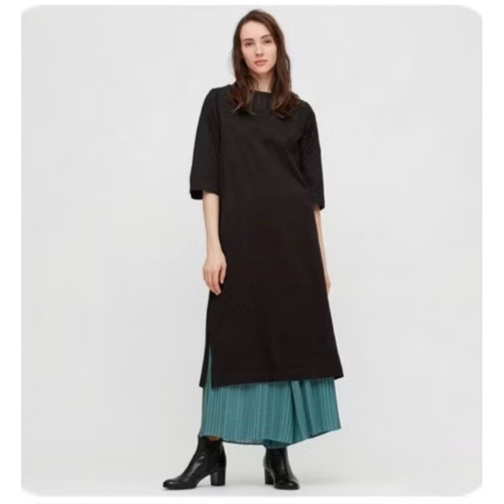 DS224 มินิมอลเดรส UNIQLO สีดำไซส์ XS อกผ้า34“สพ38”ยาว42“ผ้าคอนตอนนุ่ม