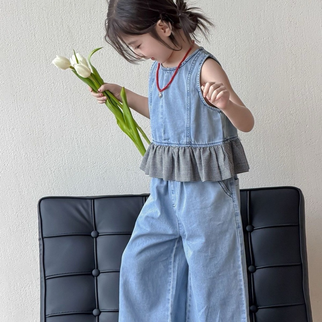 [Namsaii kids]A-016🔥พร้อมส่ง🔥ชุดเซท2ชิ้น ชุดเด็กผู้หญิง เสื้อแขนกุดแต่งระบายลายสก็อต + กางเกงยีนส์ขาสั้น สไตล์เกาหลี