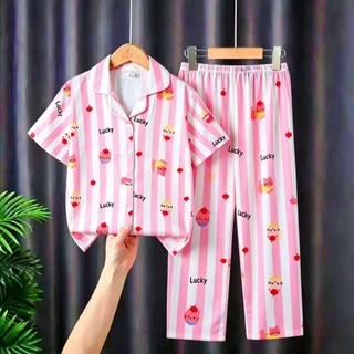 ชุดนอนเด็กคอปกแขนสั้นขายาวพิมพ์ลายน่ารัก SIZE110CM-150CM นื้อผ้านุ่มใส่สบาย