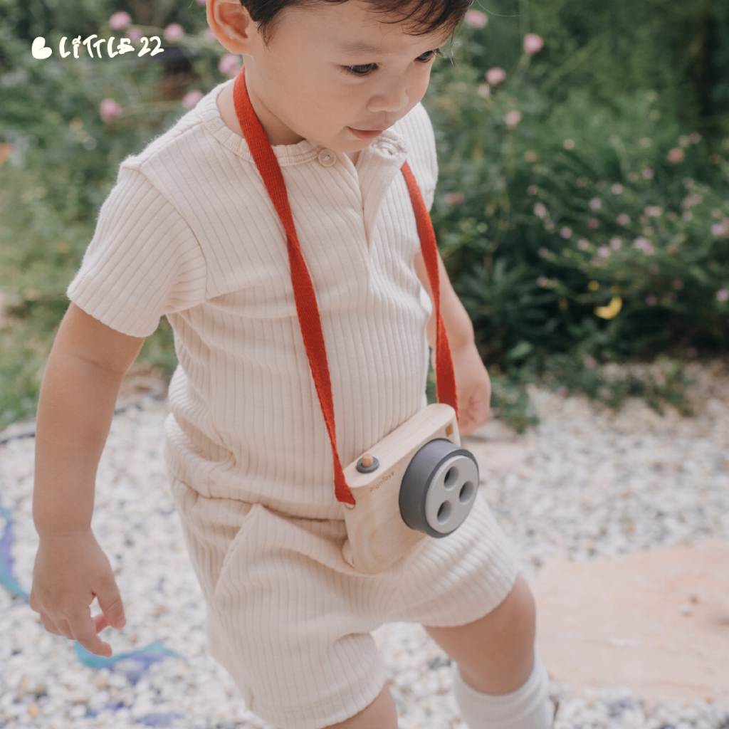 Little22 Minimal Benjamin Set (Button Neck T-Shirt with Short Pants เสื้อคอกลมติดกระดุม พร้อมกางเกงขาสั้น)