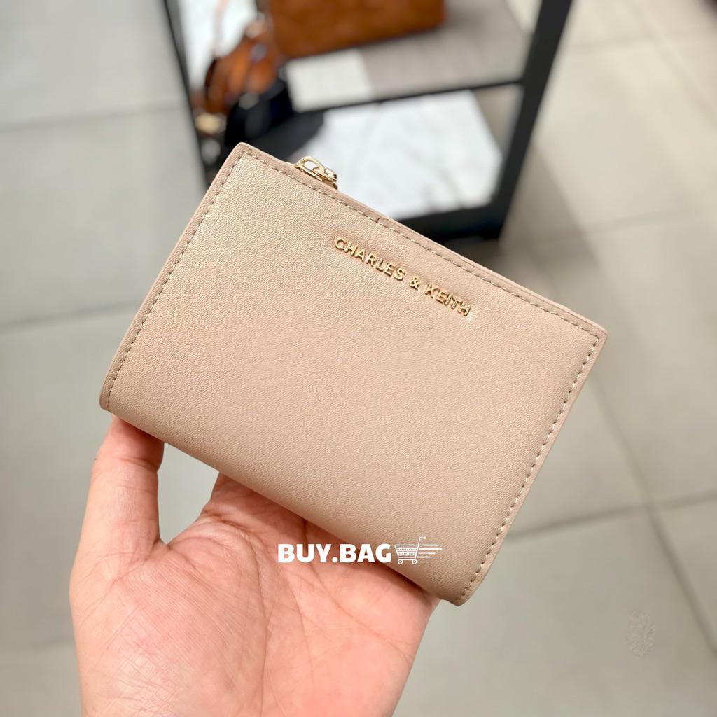 CHARLES & KEITH ใช้โค้ดลด30% CK6-10680907-4  size.XXS กระเป๋าสตางค์ใบสั้น ของแท้จากช็อป100%