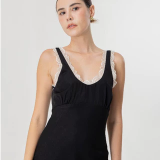 Felt.bkk Linden Dress เดรสแขนกุดขอบลูกไม้มีเชือกผูกเอวเพิ่มสัดส่วน