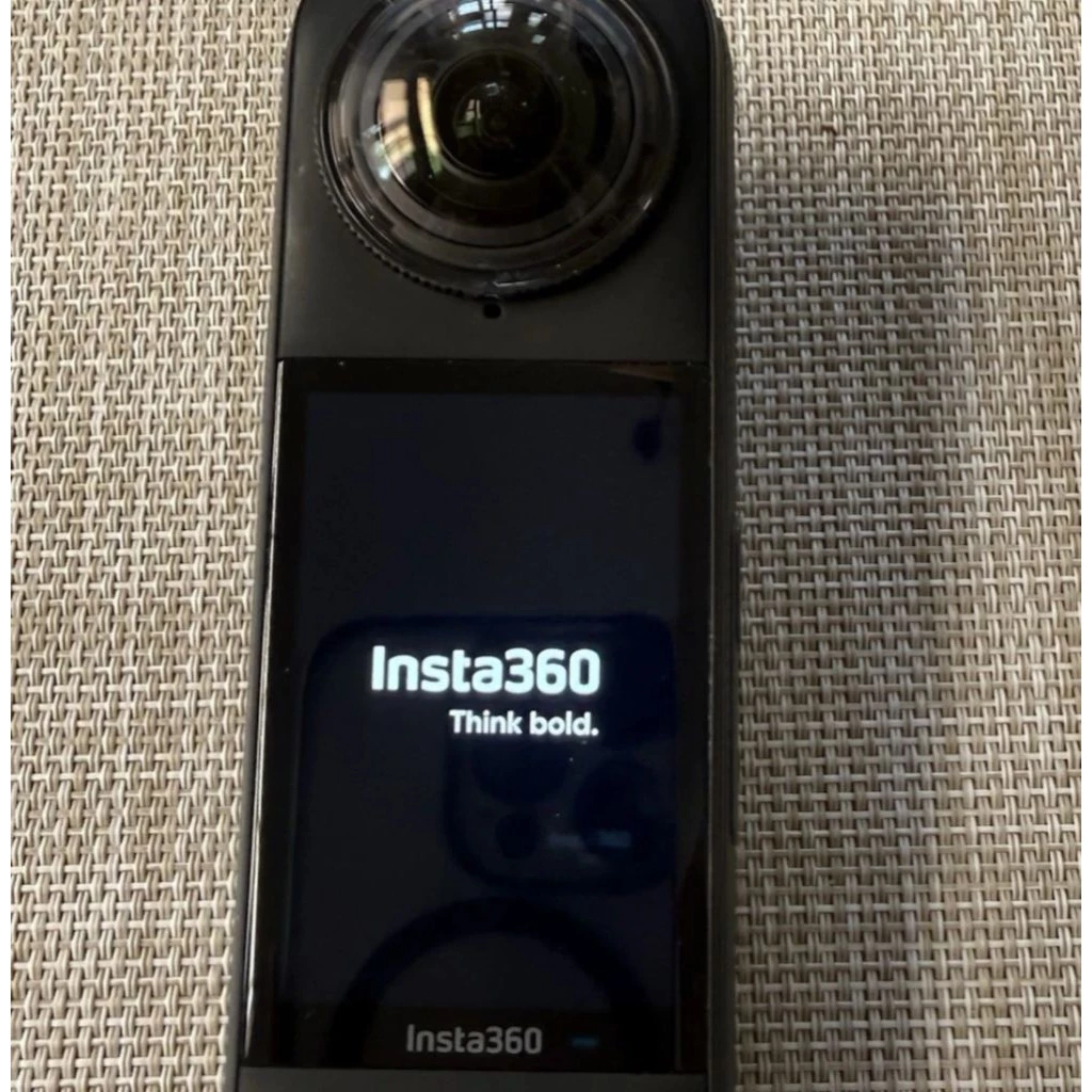 Insta360 X4 8K 360 Action Camera 4 Batteries 128GB