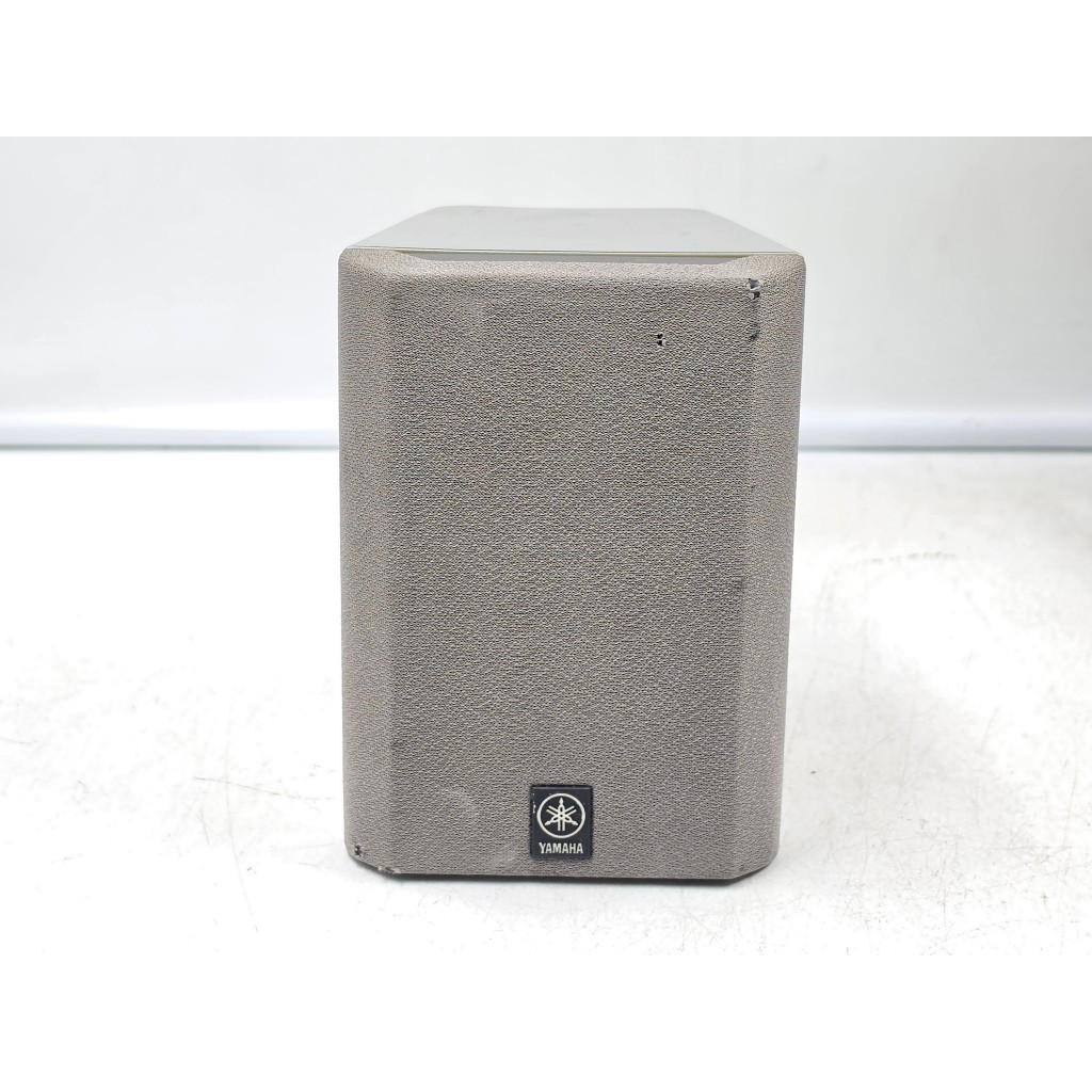 BK103 ลำโพงญี่ปุ่นมือสอง 1 ข้าง (702) YAMAHA NX-S77E 6 โอห์ม Woofer 2.5 นิ้ว Size ตู้ 10x11x14CM ฝาห