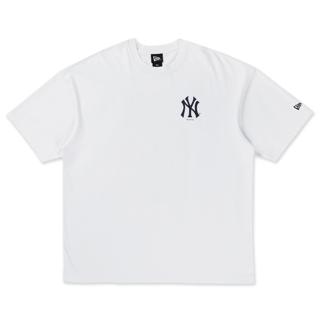 New Era تيشيرت واسع New York Yankees — أبيض
