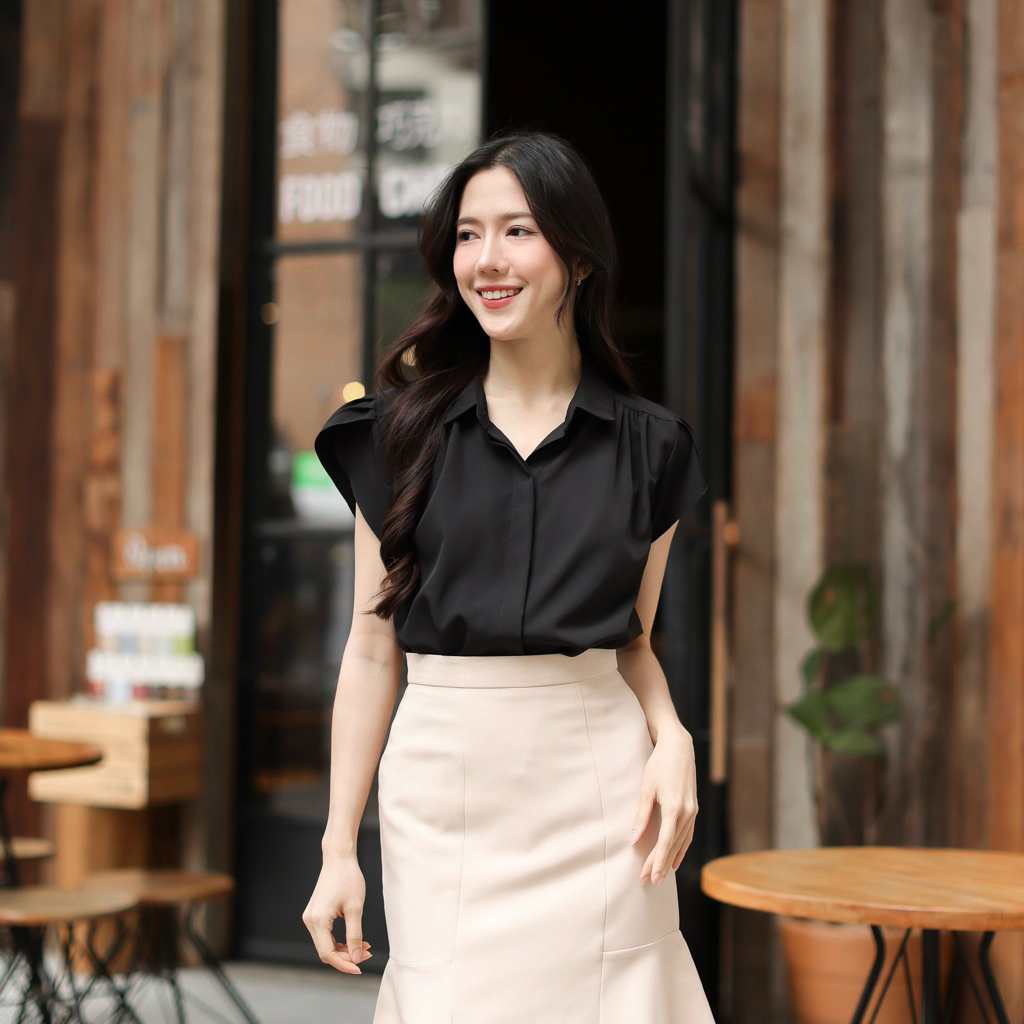 🚀 มีส่งด่วน !!! 💥เสื้อคอปกแต่งแขนทิวลิป ดีเทลใส่ง่าย ได้หลายโอกาส #l154shop_C066