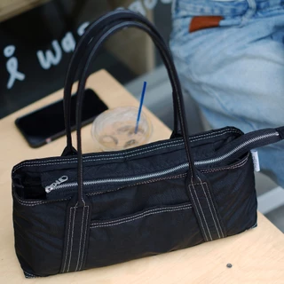 Malabaru 'Lola' Bag กระเป๋าสะพายผ้าไนลอน