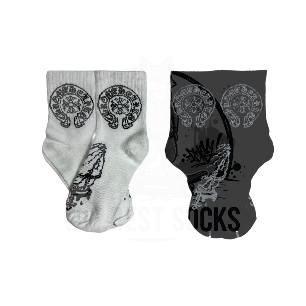 ถุงเท้าสตรีท Chrome hearts (ข้อกลาง)สีพื้น ขาว - ดำ FREE SIZE