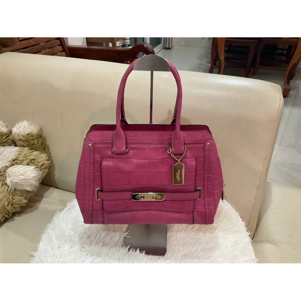 กระเป๋า coach แท้มือสอง