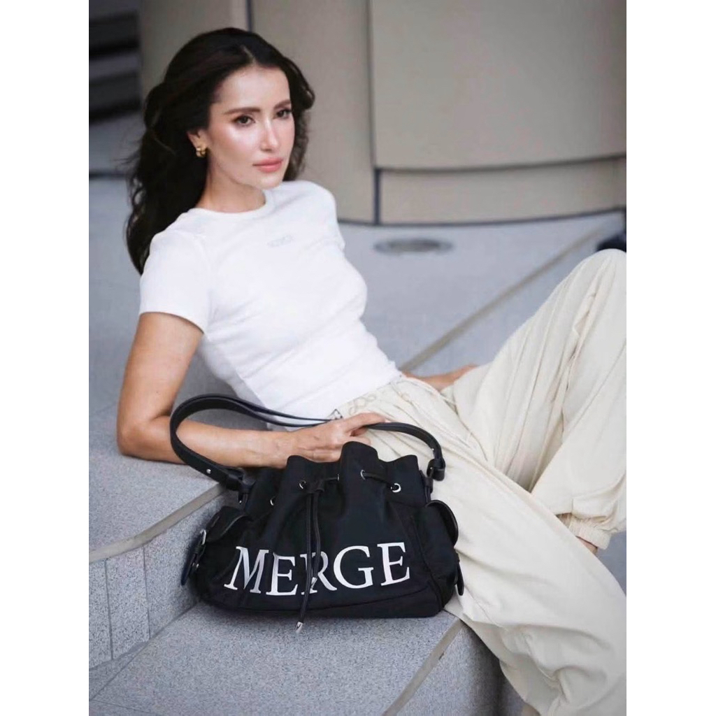 Merge A Day Bag Nylon Large สี Midnight Pink,Rose spark