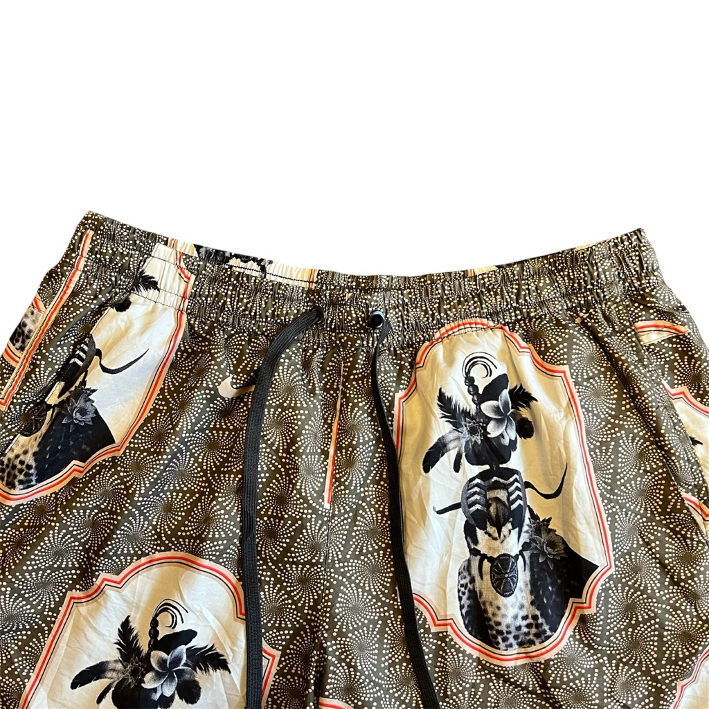 NlKE Nigeria Flow Shorts Size : M
