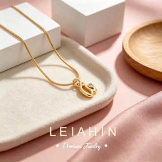 LEIAHIN Jewelry A-Zสร้อยคอจี้ตัวอักษรสีทอง ทนสีไม่ลอก อาบน้ำใส่ได้ เหมาะเป็นของขวัญวันเกิด 66n