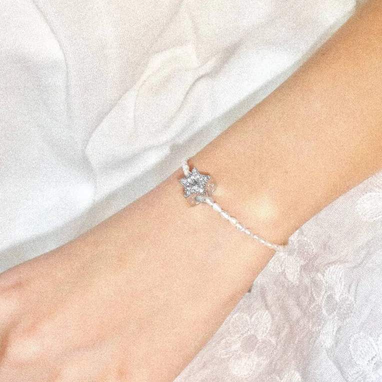 nice try studio - Fairy Pearl Bracelet สร้อยข้อมือไข่มุกแท้ จี้ดาว ไม่ลอก ไม่ดำ