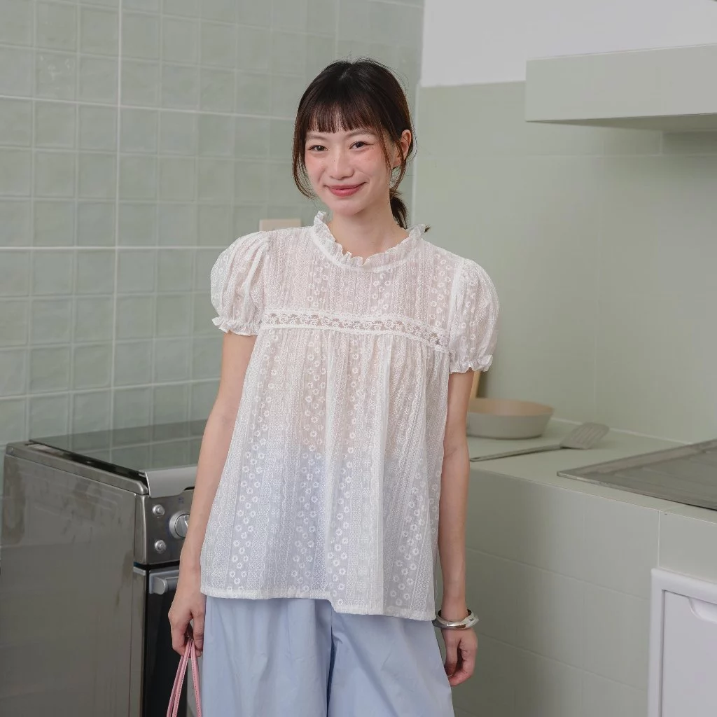 Kimmame - เสื้อ รุ่น Daisy Lace Blouse
