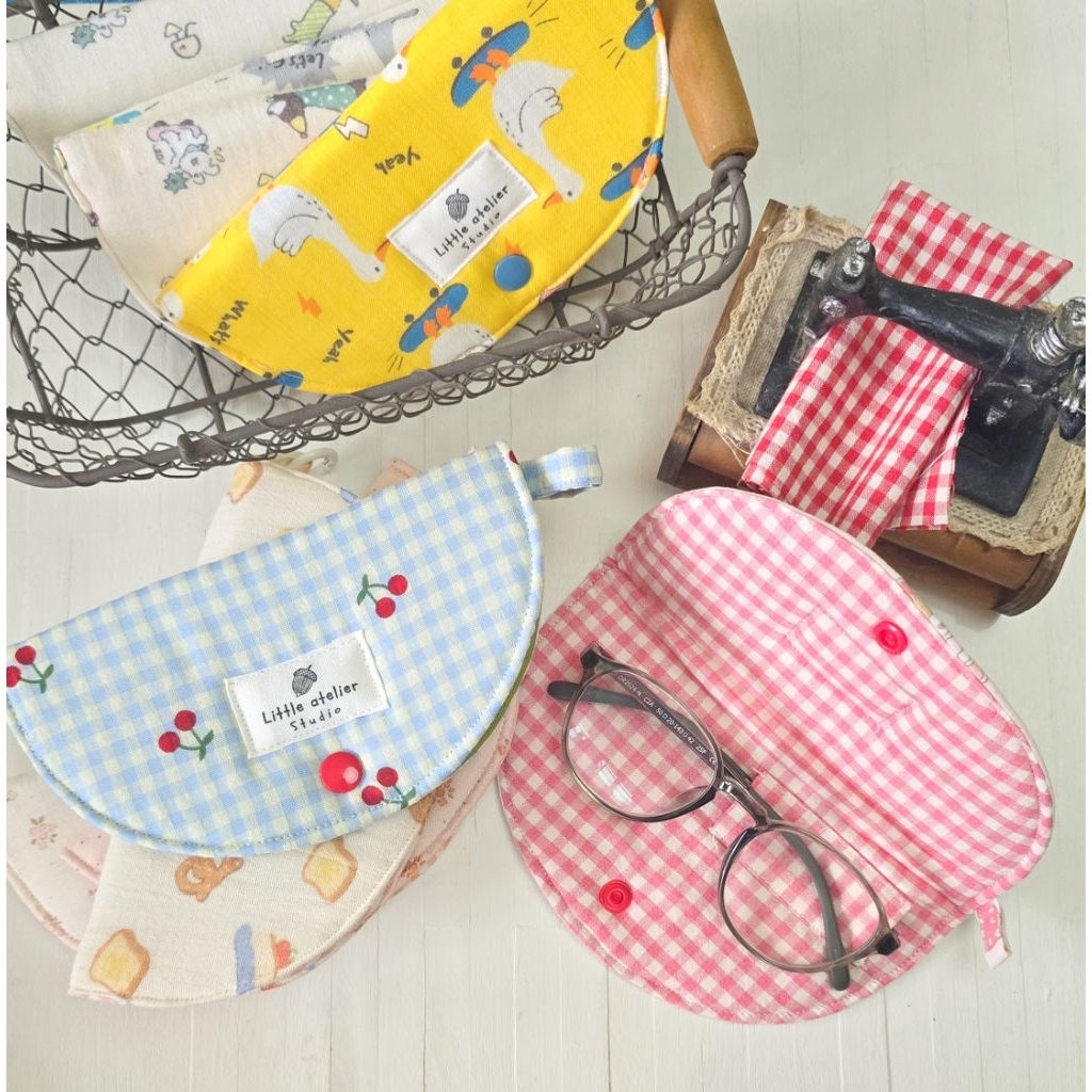 little atelier~ Half Moon Pouch ที่เก็บแว่นตาผ้าเกาหลี บุใยนุ่ม