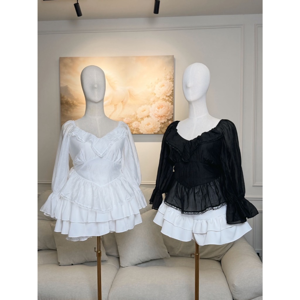 Maharani - Aurora Silk Top เสื้อคอระบาย- อก38-46“ - #T154