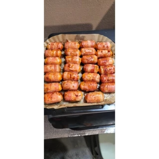 ไส้กรอกพันเบคอนEzy Taste(สินค้าในเครือCp) ขนาด 200กรัม 12-15ชิ้น/แพค(ภาพเพื่อการโฆษณา)