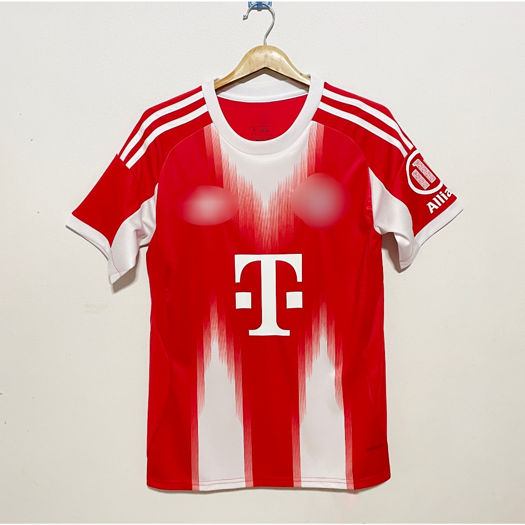 เสื้อบาเยินโฮม 2025/2026 เนื้อผ้าดีมาก เกรดแฟนบอลAAA