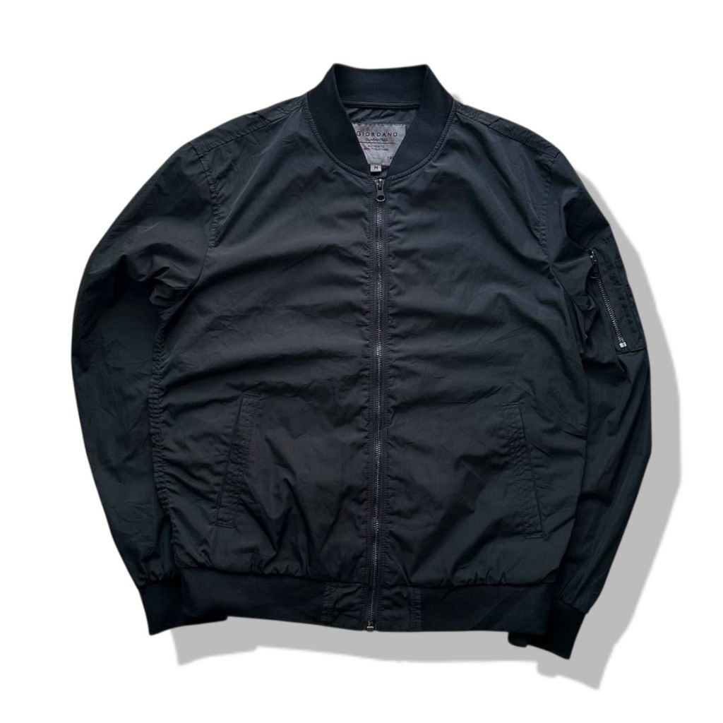 Giordano Black Bomber Jacket(M) มือสอง รอบอก 42”
