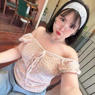 Darla Shirt เสื้อลายดอกดาร์ลา💖💐 เสื้อแขนสั้นทรงตุ๊กตาจั้มเอว เสื้อผ้าสาวอวบอ้วน | Geebeety