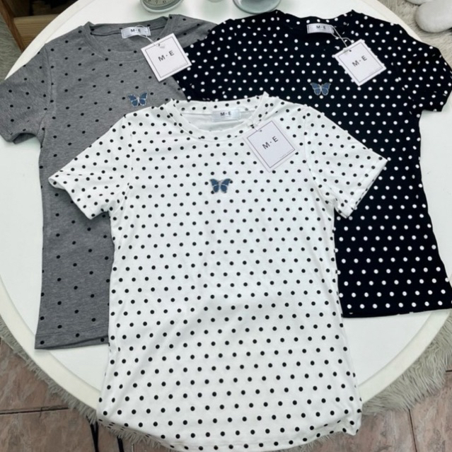 เสื้อยืดป้ายmeโพกาดอทลายผีเสื้อ