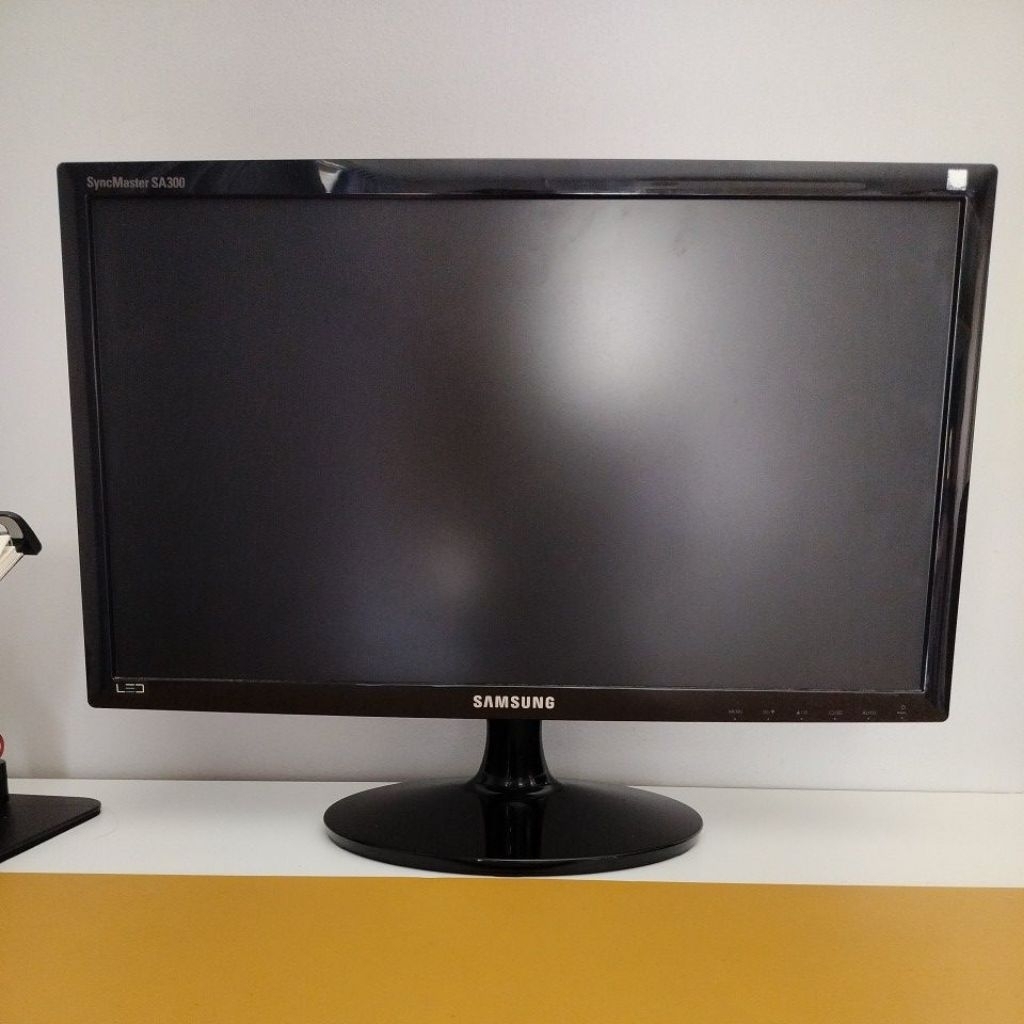 จอคอม Samsung SyncMaster SA300