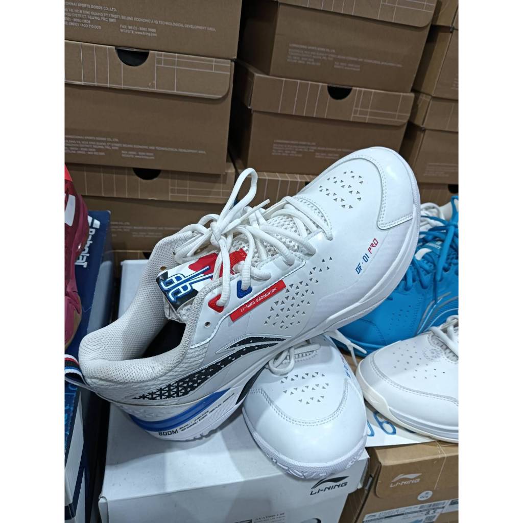 รองเท้าแบดหลี่หนิง DF-01 pro
